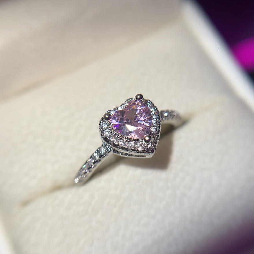 Anillo Corazón Ajustable 🤍 | Acero Quirúrgico + Baño de Oro